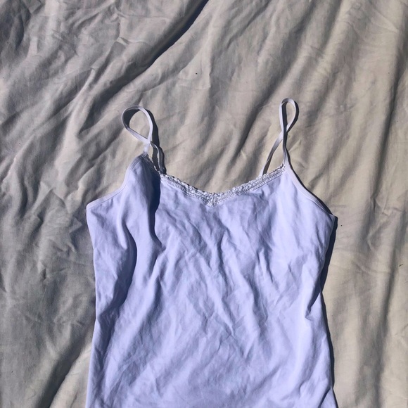white camisole with lace - Picture 3 of 4